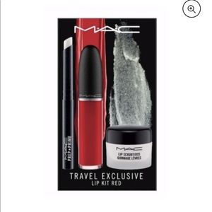 MAC travel exclusive lip kit red